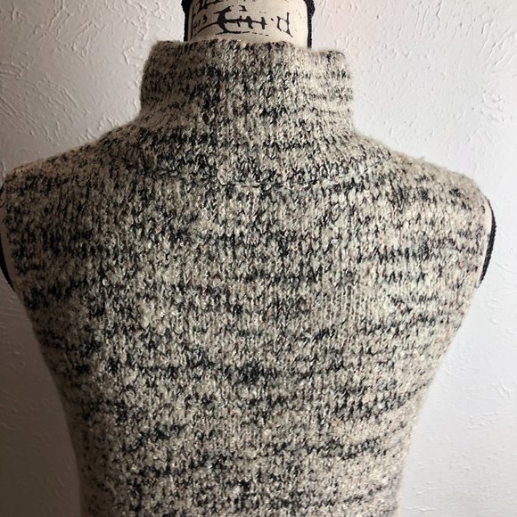 Cliché Turtleneck Knit Tunic with Bottom Zipper and Subtle Copper Notes, Sz S - Picture 4 of 8